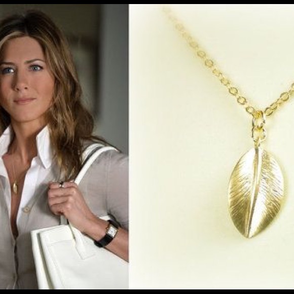 Jewelry - Gorgeous Jennifer Aniston inspired Leaf Necklace!